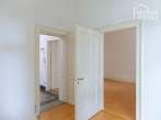 Prestigious listed villa in the villa district - 8-10 rooms, living & working on 270 sqm, garden - EG
