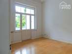 Prestigious listed villa in the villa district - 8-10 rooms, living & working on 270 sqm, garden - EG