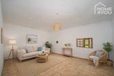 Großes Mehrfamilienhaus in Felanitx, 285 m², 3 Etagen, Garten, Dachterrasse, separate Wohneinheiten - Beispielbild Ki generiert