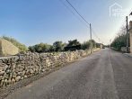 Attractive plot in Ses Salines, quiet location & nature, 256m2 water and electricity, dream view - Straße