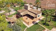 Exclusive Finca with rental license, 454m², pool + house, 4 bedrooms, 4 bathrooms, 7.200m², well, terrace, TG - Hausansicht