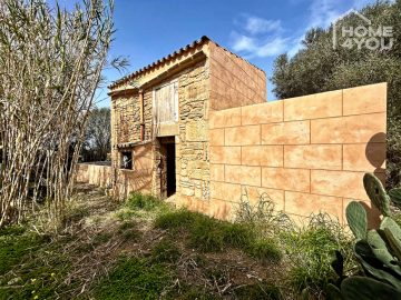 2 kleine Häuser, 73 & 68qm, 10.500 qm Grund, zum Innenausbau, Pool am Naturschutzgebiet Es Trenc, 07630 Campos (Spanien), Ferienhaus zum Kauf
