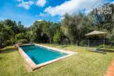 Mediterrane Finca mit ETV-Lizenz für 4 Pers., Pool, 15.384 m² Grundstück in ruhiger Naturlage, Klima - Pool Garten