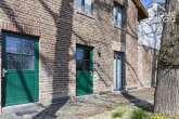 LOFT im luxuriös sanierten Gutshof, 142 qm, 2 SZ, 2 Bäder, WC, EBK, Garten&Terrassen, 2 TG-Plätze - Ansicht