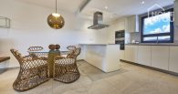 Fantastic newly built penthouse in Ses Salines, 90m², 2 bedrooms, 2 bathrooms, 84m² roof terrace, pool, parking space - Essbereich