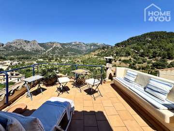 Historisches Steinhaus mit Dachterrasse in Bunyola, 125m², 3 SZ, 2 Bäder, Gäste-Suite, Garten, Kamin, 07110 Bunyola (Spanien), Stadthaus