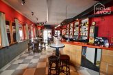 Top Hamburgeria-Bar en 1A situation, 80 places assises, 3 licences, jardin d'hiver, musique live, tâche d'âge - Bar