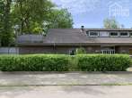 Luxuriöse Stadtvilla in Köln-Junkersdorf, 286 qm, 7 Zi., 941 qm Grund, Wintergarten, Kamin, Garten - Frontansicht