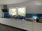Luxuriöse Stadtvilla in Köln-Junkersdorf, 286 qm, 7 Zi., 941 qm Grund, Wintergarten, Kamin, Garten - Küche