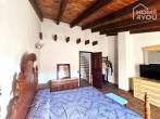 Mallorcan townhouse in Petra, 107m², 3 bedrooms, 2 bathrooms, patio, roof terrace, fireplace, investment - Schlafzimmer