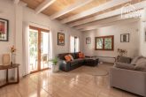 Villa de vacaciones en Mallorca con licencia de alquiler, 329 m², 6 dormitorios, 4 baños, jardín, piscina, aire acondicionado, terraza - Wohnbereich