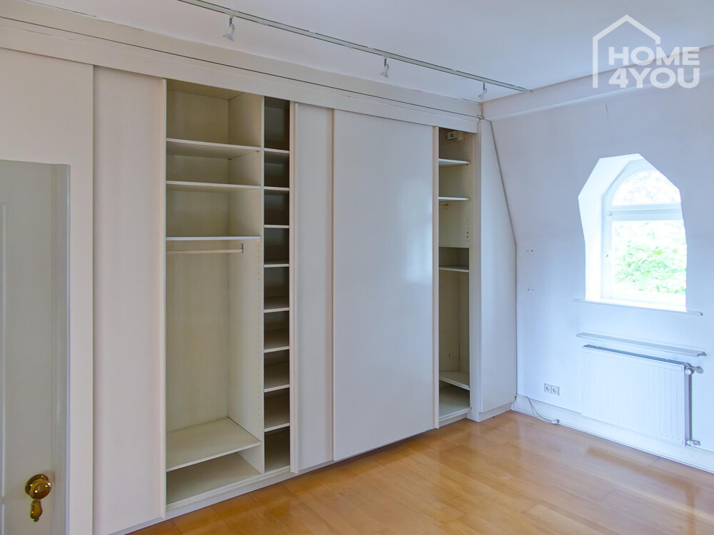 Einbauschrank