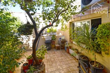 Attractive first floor apartment in the center of Campos, 177m², 3 bedrooms, 1 bathroom, terrace, air conditioning, natural stone, 07630 Campos (Spain), Ground floor apartment