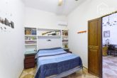Attractive first floor apartment in the center of Campos, 177m², 3 bedrooms, 1 bathroom, terrace, air conditioning, natural stone - Schlafzimmer
