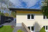 Modern detached house with separate apartment, built 2007, 215 sqm, 7 rooms, garden & terraces - Außen