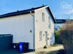 Quiet detached house in top residential area, KfW 70, 145 sqm, 4 bedrooms, 2 bathrooms, cellar, conservatory, heat pump, garden - Hauseingang