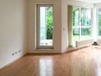Charmante 2-Zi.-Wohnung, 68qm, EBK, TG-Platz, Hochparterre, Terrasse in ruhiger Citylage Nähe Bonn - Wohnzimmer