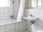 Charmante 2-Zi.-Wohnung, 68qm, EBK, TG-Platz, Hochparterre, Terrasse in ruhiger Citylage Nähe Bonn - Bad