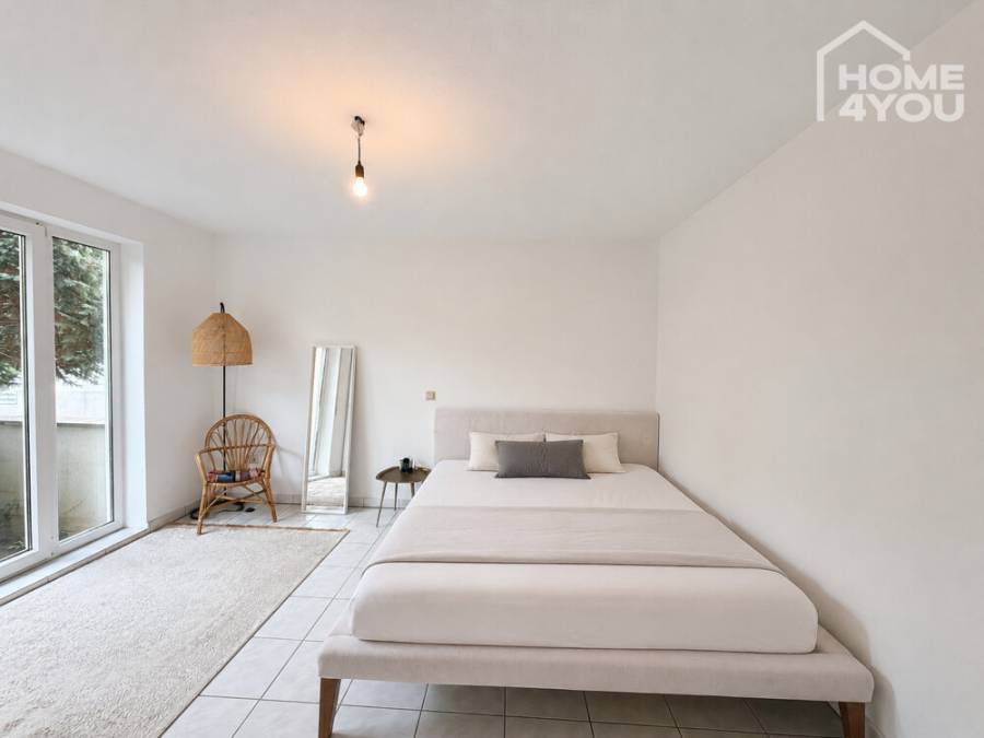 Schlafzimmer 1