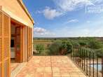 Idyllic finca in Ses Salines: 327 m², 2 bedrooms, 2 bathrooms, pool, terraces, outdoor kitchen, garage, solar energy - Terrasse