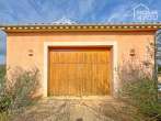 Idyllic finca in Ses Salines: 327 m², 2 bedrooms, 2 bathrooms, pool, terraces, outdoor kitchen, garage, solar energy - Garage