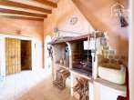 Idyllic finca in Ses Salines: 327 m², 2 bedrooms, 2 bathrooms, pool, terraces, outdoor kitchen, garage, solar energy - Außenküche