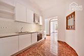 Leben im Herzen von Palma, Altbauwohnung mit Dachterrasse, 70 qm, Klimaanlage, Einbauküche, 2 Zimmer - Kitchen