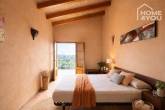 Sensación de precio: Finca cerca del pueblo, 327 m², 2 dormitorios, 2 baños, piscina, terrazas - KI generiertes Bild