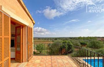 Sensación de precio: Finca cerca del pueblo, 327 m², 2 dormitorios, 2 baños, piscina, terrazas, 07640 Salines (Ses) (España), Chalet