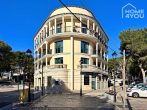 Well-kept ground floor store in Portocolom in top location: 98m², sea view, 1 open-plan office + 2 rooms, 2 WCs - Gebäude