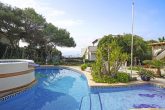 Villa de rêve, vue sur la mer, 300m², piscine, garage, terrasse sur le toit, jacuzzi, coin barbecue, chauffage au sol - Poollandschaft