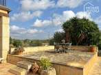 Idyllische Finca in Ses Salines: 327 m², 2 SZ, 2 Bäder, Pool, Terrassen, Außenküche, Garage, Solar - Sitzecke