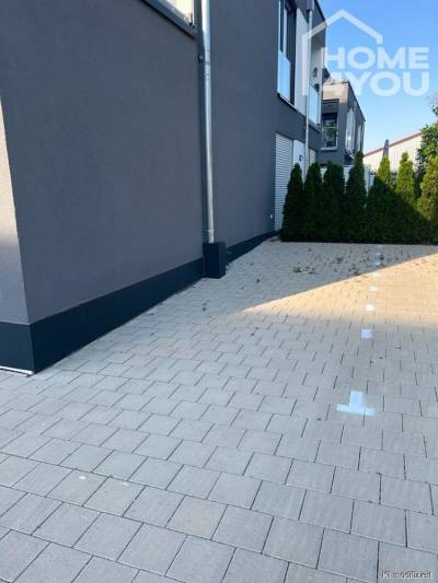 Seitlich geschützter Stellplatz Raiffeisenstraße 6 in Illerkirchberg, befestigt, auf Privatgrund, 89171 Illerkirchberg, Außenstellplatz