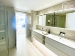 Luxus-Apartment in 1. Linie, direkter Meereszugang, 5SZ, 248qm, Klima, Fußbodenheizung, Garten, Pool - Bad en suite 1
