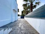 Villa moderne - 255m², 5 ch., 4 sdb, chauffage au sol, jardin, piscine, près de la plage, alarme, climatisation - Parkplatz