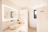 Exclusiva finca de piedra natural, moderna y de alta calidad, 260 m² habitables, calefacción por suelo radiante, piscina, cocina exterior - Badezimmer
