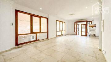 Top location for your business: premises with air conditioning, WC & investment potential right next to Felanitx town hall, 07200 Felanitx (Spain), Office area