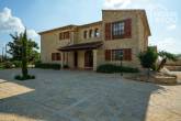 Mallorcan villa with saltwater pool & views of the Tramuntana, 4 bedrooms, 3 bathrooms, solar, heating - Villa
