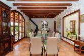 Mallorcan villa with saltwater pool & views of the Tramuntana, 4 bedrooms, 3 bathrooms, solar, heating - Essbereich