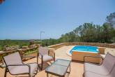 176 m² finca with vacation license, sea views, pool & Mediterranean flair - quiet location near Cala Murada - Die Pool Terrasse mit Meerblick auf Portocolom
