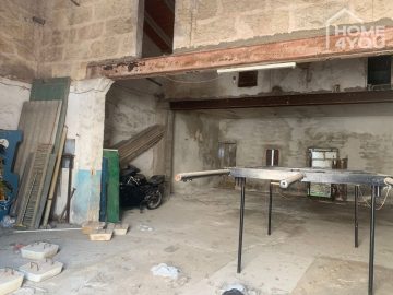 PRICE SALE: Historic town house for renovation, 223m² constructed area, garden, 2 floors, garage, 07440 Muro (Spain), Townhouse