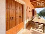 Finca idílica en Ses Salines: 327 m², 2 dormitorios, 2 baños, piscina, terrazas, cocina exterior, garaje, placas solares - Details