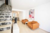 Modernized townhouse in the center, two units, roof terrace, patio, bright bathrooms. - Wohnbereich