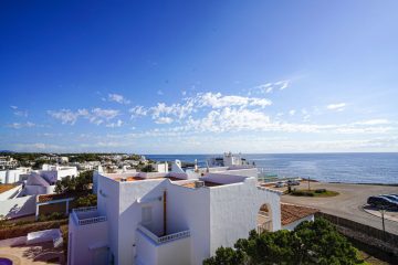 Penthouse de rêve avec vue directe sur la mer à Cala D’or, 3 chambres, piscine, cheminée, place de parking, 07660 Cala D'or (Espagne), Penthouse