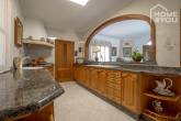 Finca mediterránea con piscina y vistas panorámicas en Lloseta, 223m², 3 dormitorios, 3 baños, aire acondicionado, azotea, garaje - Küche