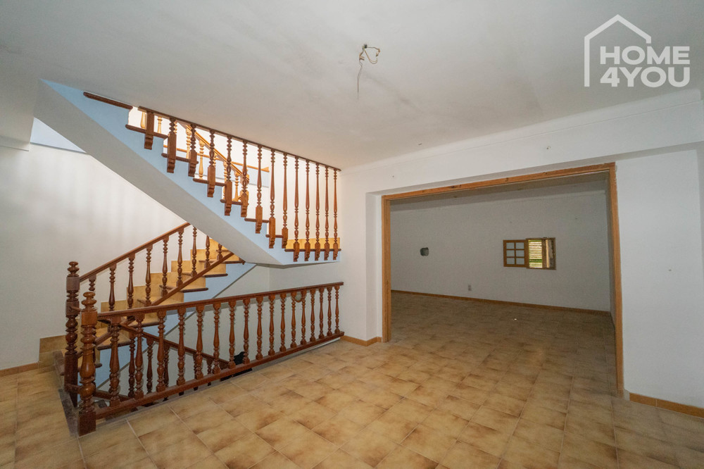 Stadthaus-mit-Projekt-grosse-Grundstück-6