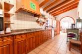 Finca de 176 m² con licencia de vacaciones, vistas al mar, piscina y estilo mediterráneo - zona tranquila cerca de Cala Murada - Holz Küche Investition Portocolom