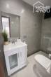 Modern apartment house, 4 units, 292m², terraces, garden, fireplace, air conditioning, top investment also as EFH - Badezimmer EG