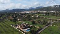 Mallorquinische Villa mit Salzwasserpool & Blick auf die Tramuntana, 4 SZ, 3 Bäder, Solar, Heizung - Drohnenaufnahme