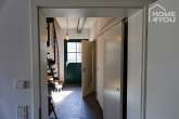 LOFT in luxuriously renovated manor house, 142 sqm, 2 bedrooms, 2 bathrooms, WC, EBK - Flur